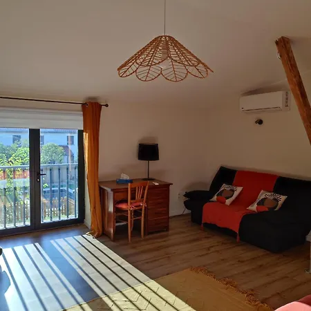 Le 1881 Apartmán Ampuis