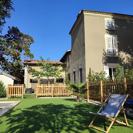 Le 1881 Apartment